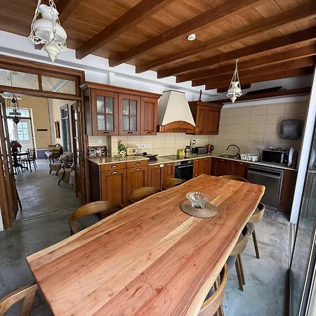 Arhontiko Frangos * カト・ドライス