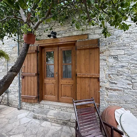 Arhontiko Frangos カントリーハウス カト・ドライス