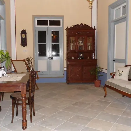 Country house Arhontiko Frangos