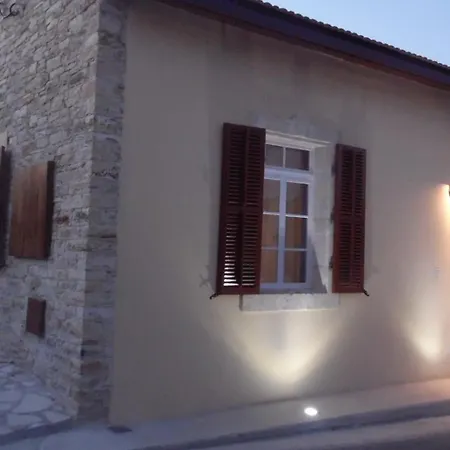 Country house Arhontiko Frangos Kato Drys