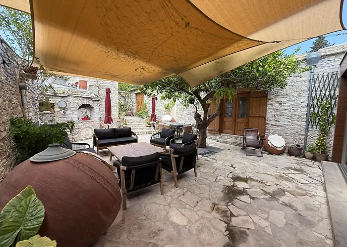 Arhontiko Frangos Kato Drys