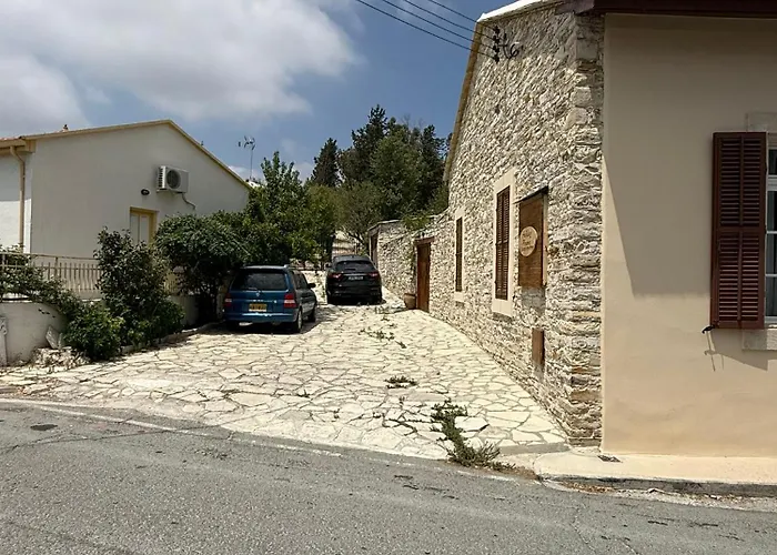 Arhontiko Frangos Kato Drys